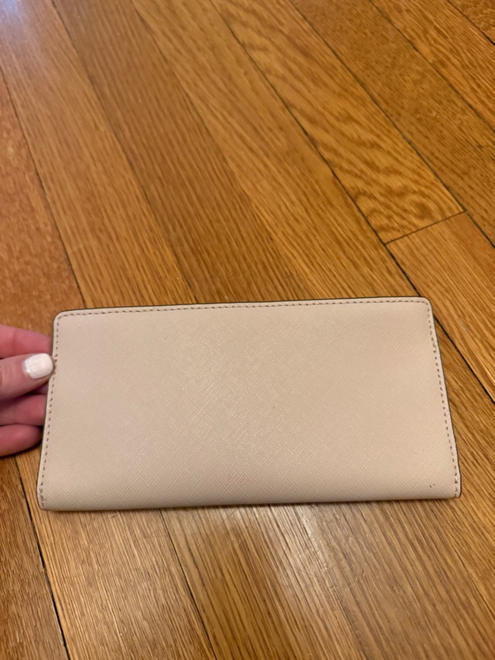 Michael Kors Light Pink Wallet with Gold Logo - Picture 4 of 4